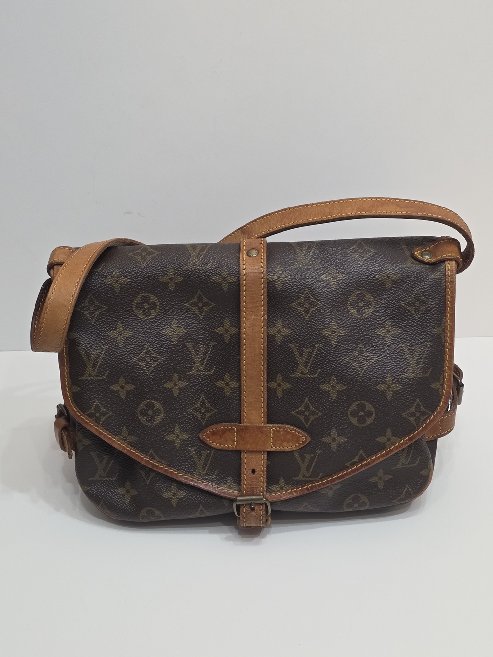 Louis Vuitton Saumur 30 Monogram Crossbody Shoulder Bag Vintage